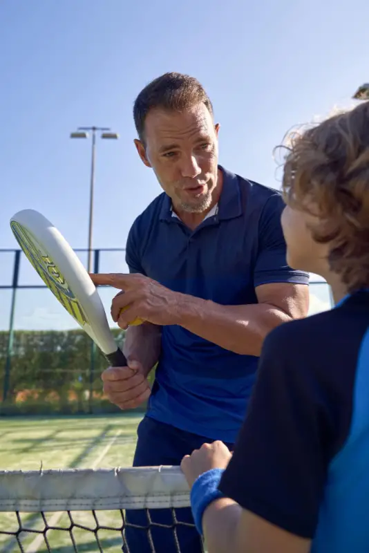 Entraînement personnalisé pour progresser rapidement au Padel